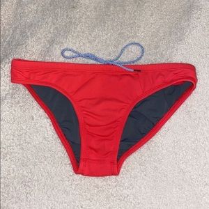 Jolyn Bikini Top - Size M